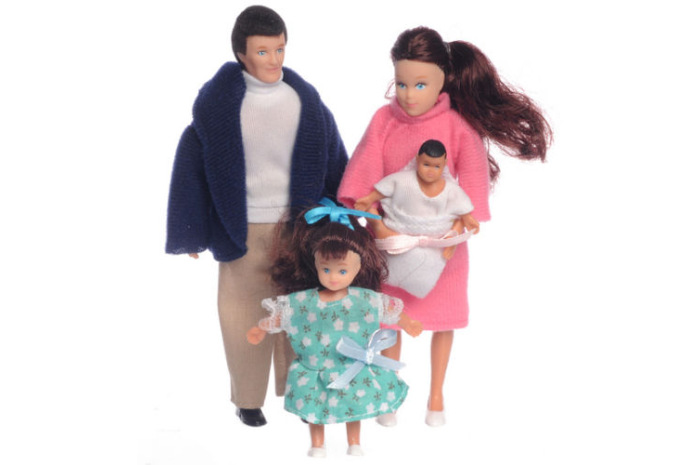 Vinyl Doll Family (4 Piece Caucasian) Vinyl Doll Family (4 Piece Caucasian)