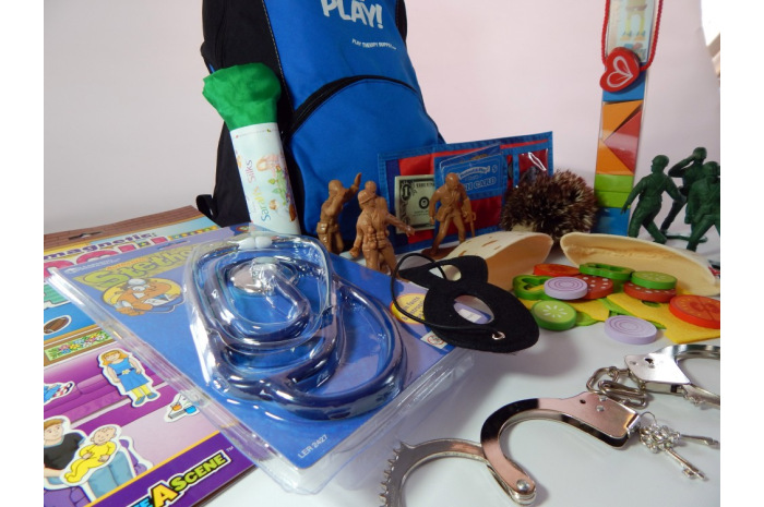 Basic Portable Play Therapy Toys Kit